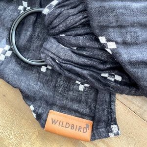 Black and white chambray wildbird ring sling